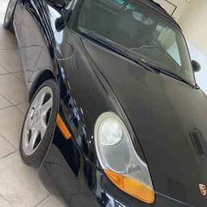 Meet your Posher, Max